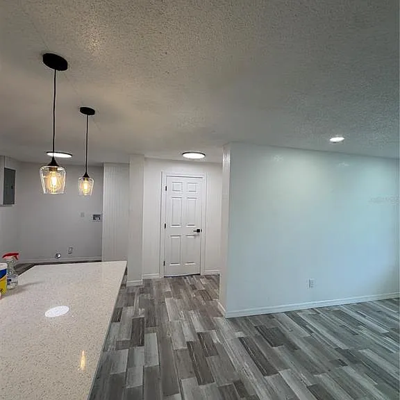 109 Dakota Ave — Photo 9