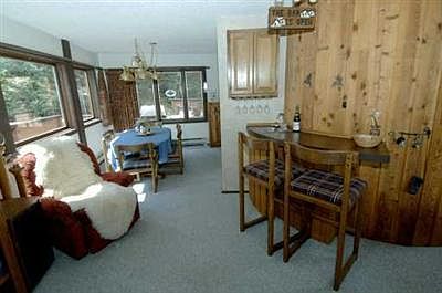 5th image of 4898 Meadow Ln