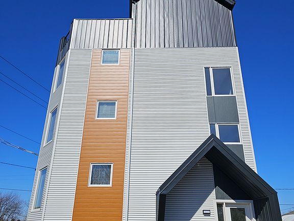 4th image of 89 6th St #3