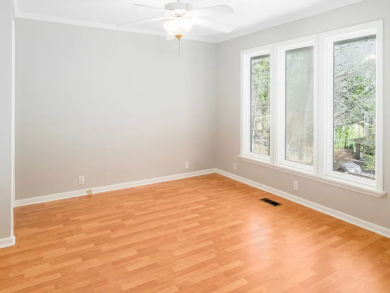 16 Malaga Cir — Photo 14