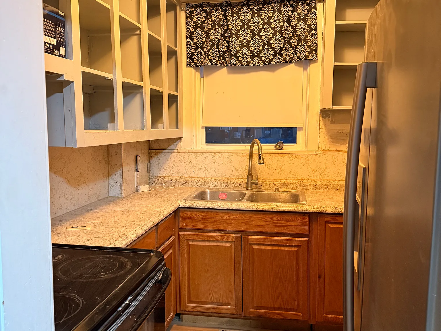 3 bed, 1400 sqft, $1,000 — Photo 3