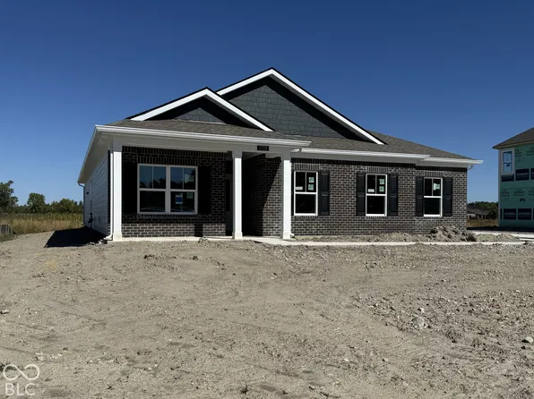 7728 Magnolia St, New Palestine, IN 46163