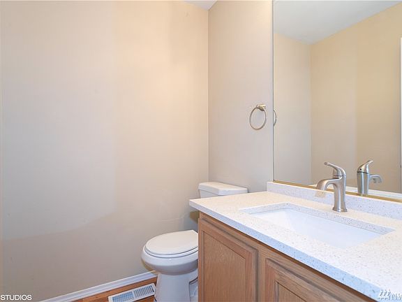 4th image of 23560 Brixton Pl