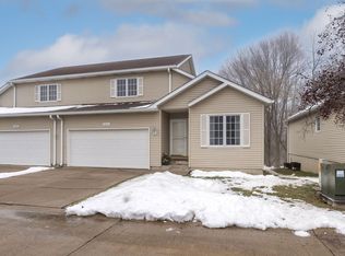 2441 Longhurst Ct, Muscatine, IA 52761
