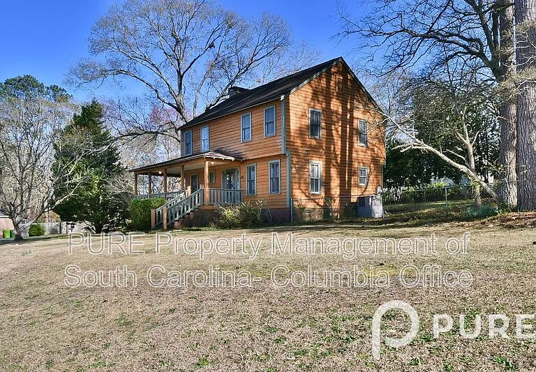 101 Briarcliffe E — Photo 2