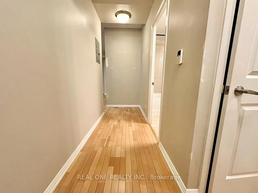 1 bed, $2,350 — Photo 4