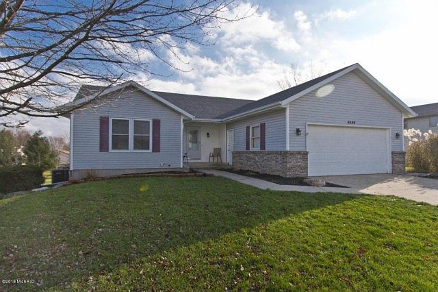 1st image of 4646 Lantana Dr SE
