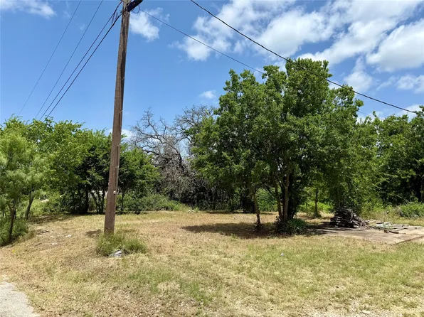 543 E Crews St, Hamilton, TX 76531