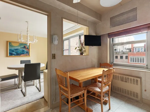 525 East 86th Street image 5 of 10