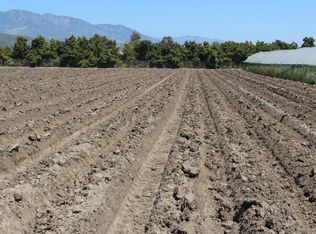 13717 W Telegraph Rd, Santa Paula, CA 93060