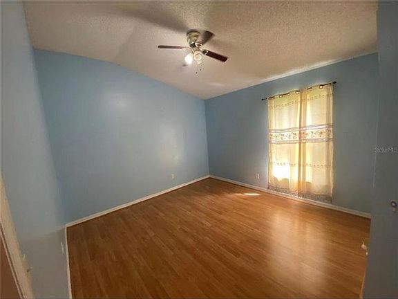 5th image of 609 Copper Beech Blvd