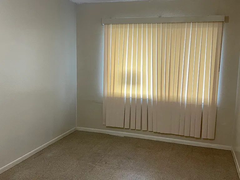 21150 Gertrude Ave N #4 — Photo 9