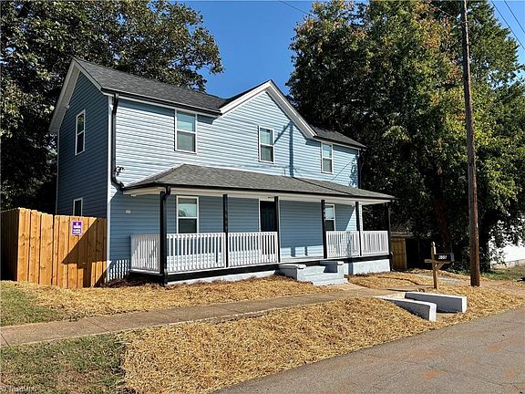2nd image of 605 SE Market St