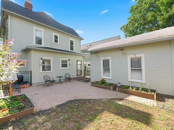4th image of 257 Morris Street