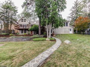 492 W Shore Trl, Sparta, NJ 07871