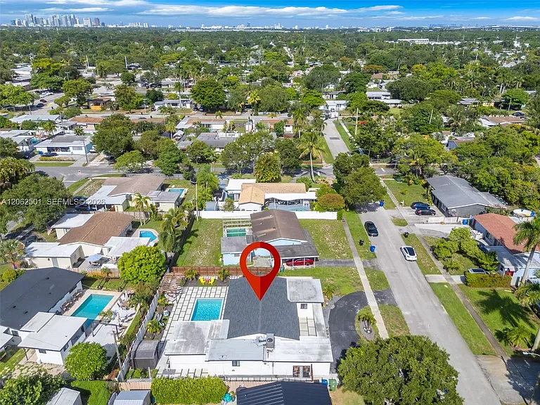 3609 SW 23rd St — Photo 35