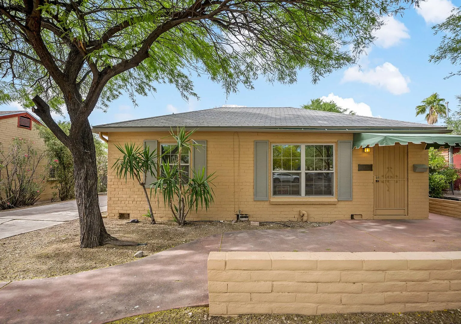Perfect Home For College Students! 3 Bed 2 Bath! — Photo 1
