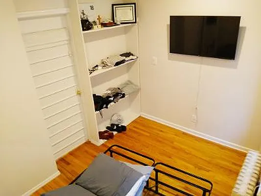 Rented by Point NYC | media 16