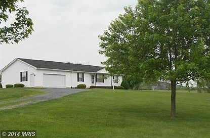 1st image of 105 Farm Hill Ln