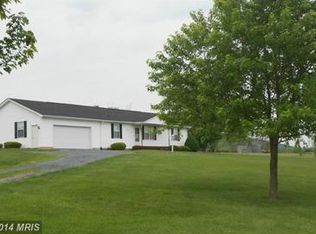 105 Farm Hill Ln, Toms Brook, VA 22660