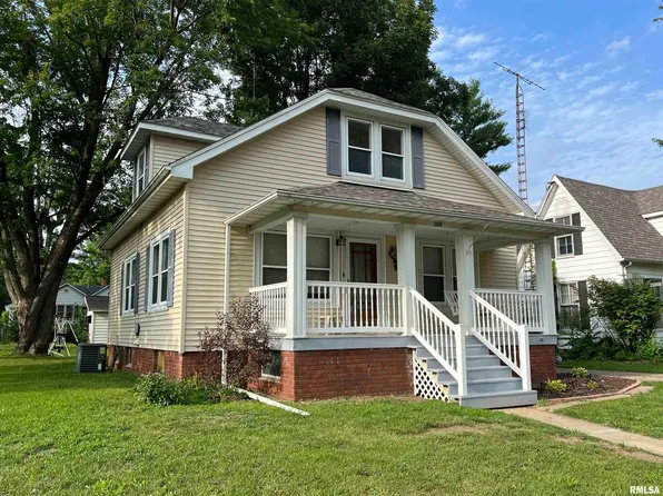 209 E Frederick St, Arenzville, IL 62611