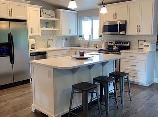 2917 Songbird Ln, Medford, OR 97504