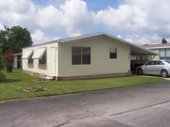 36122 Aster Ave, Zephyrhills, FL 33541