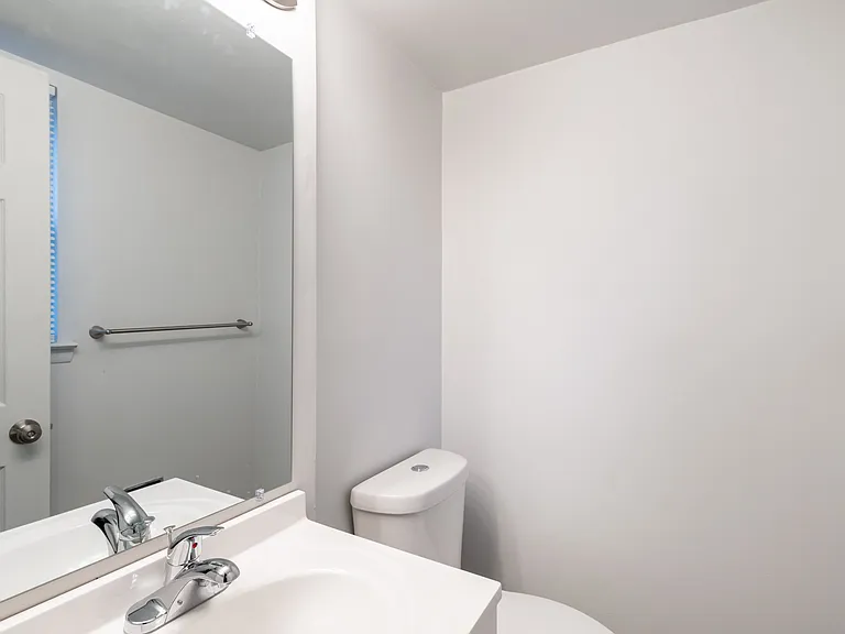 Edgemont Park Townhomes — Photo 19