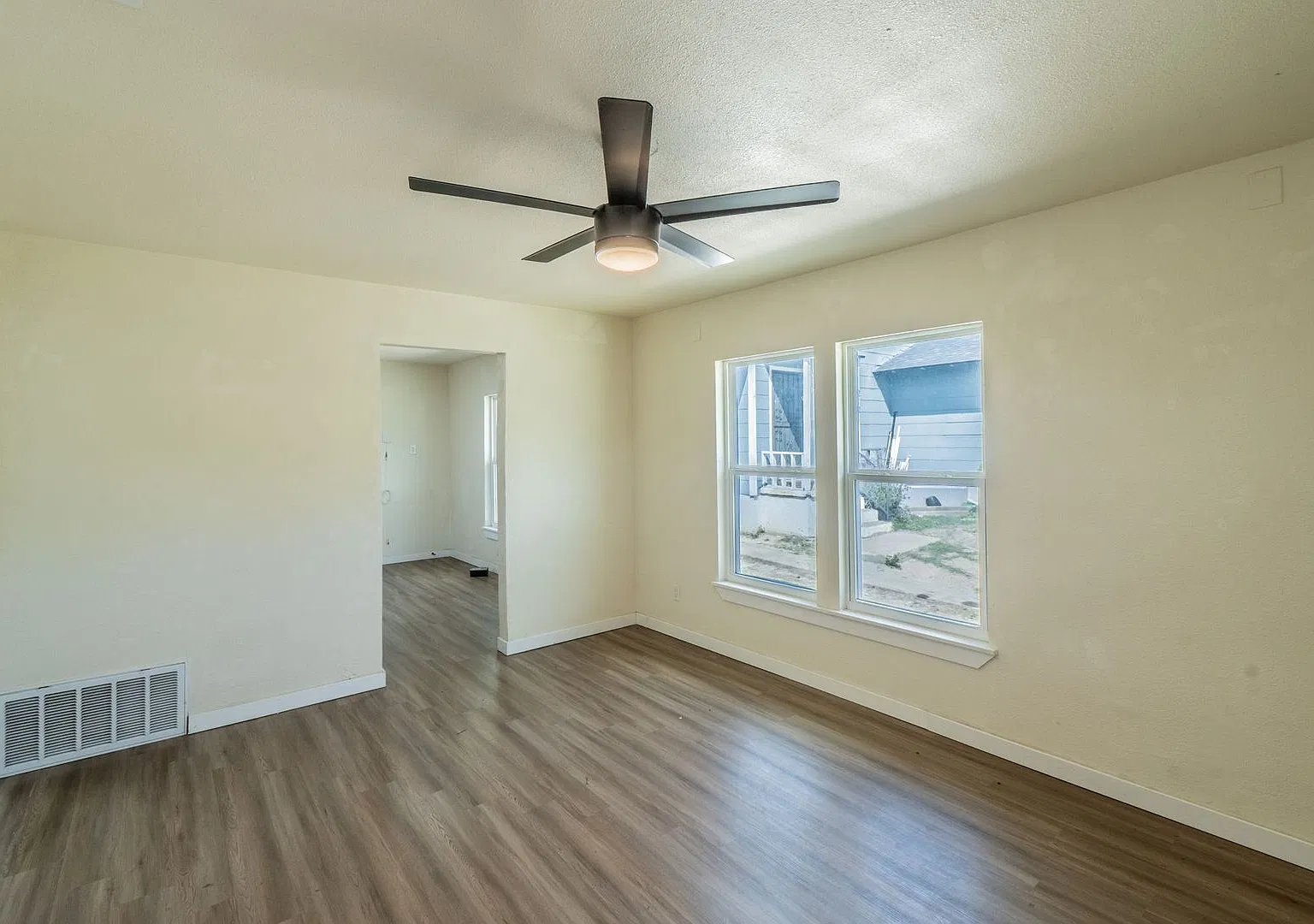 2117 French Ave — Photo 2