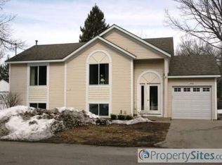 14927 Minetta Ave, Spring Lake, MI 49456