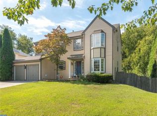 121 W Dominion Dr, Marlton, NJ 08053