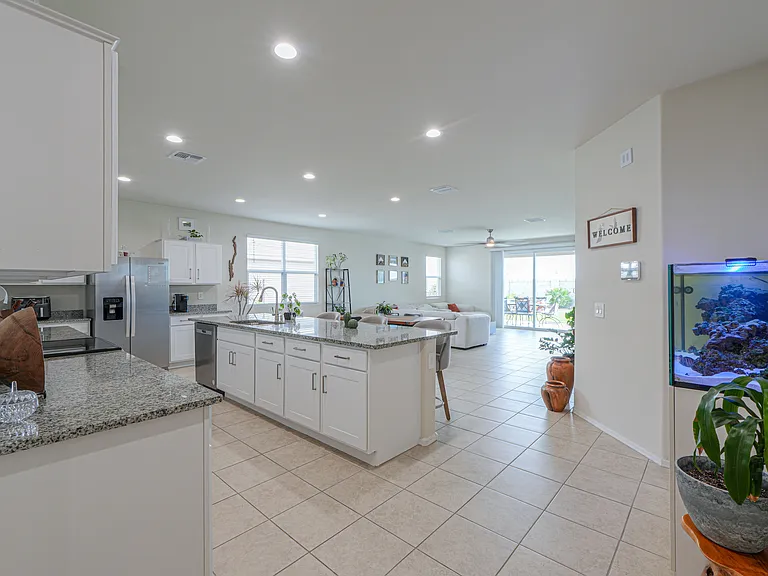 36065 W San Sisto Ave — Photo 20