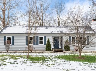 1380 Old Country Dr, Dayton, OH 45414