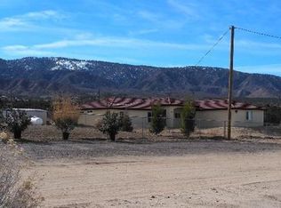 1121 Smoketree Rd, Pinon Hills, CA 92372