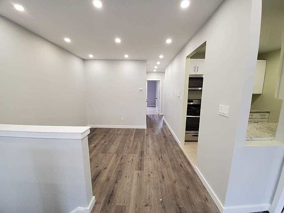 2nd image of 686 Lexington Ave #1D