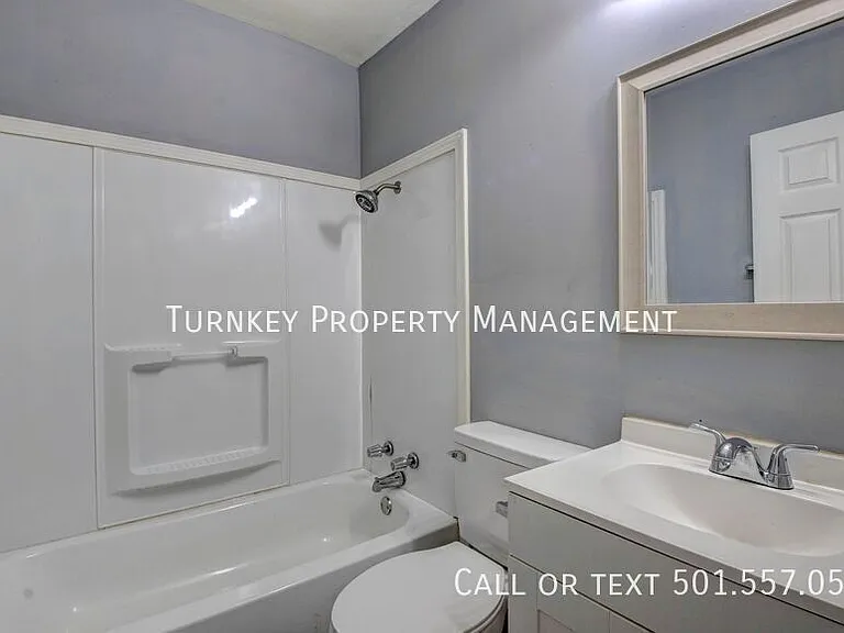 1502 Sycamore St #B — Photo 9