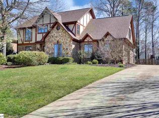 107 Rowland Ct, Greer, SC 29650