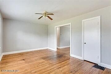 5th image of 615 S 44th St