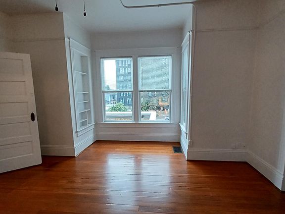 5th image of 509 S 15th St APT 2