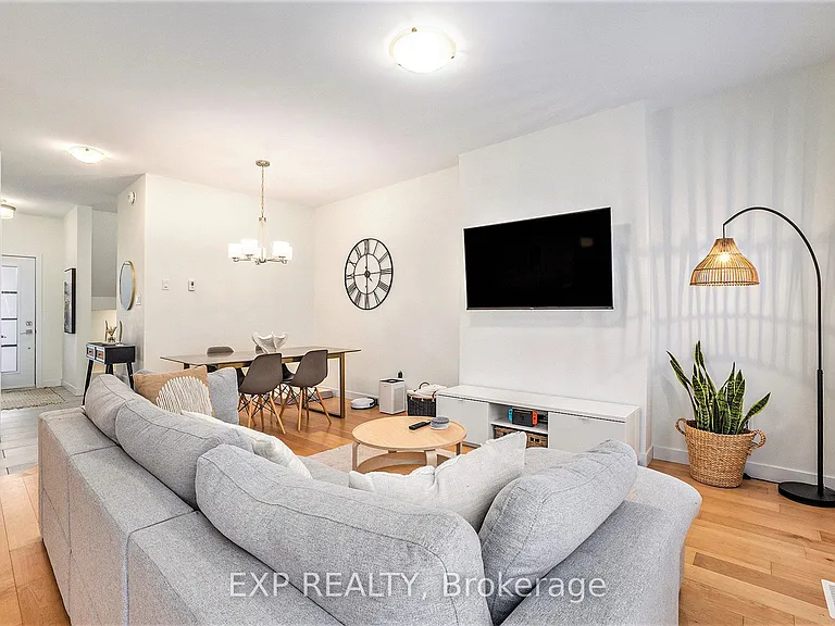 12 Livya St — Photo 5