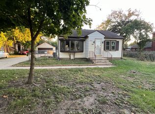 29W051 Warrenville Rd, Warrenville, IL 60555