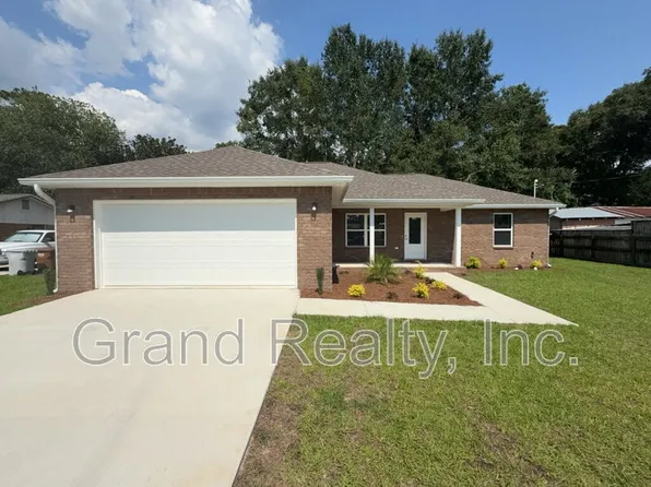4208 Eleanor St, Pace, FL 32571