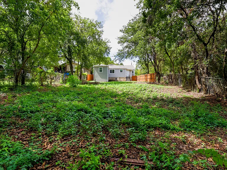 2114 Harlandale Ave — Photo 19