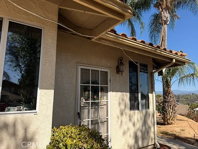 Studio, 593 sqft, $2,100 — Photo 2