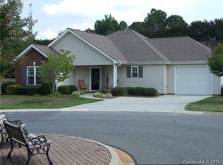 118 Glen Oaks Ct, Mooresville, NC 28117