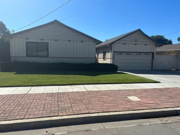 702 Fairmont Dr, Salinas, CA 93901