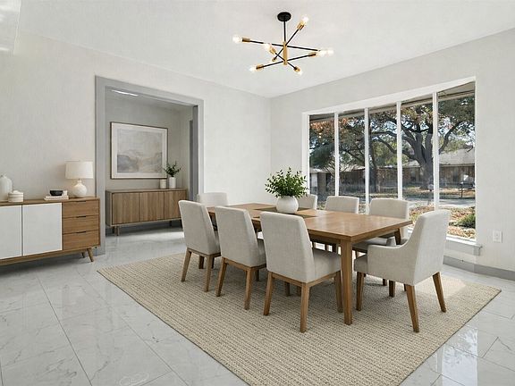 3rd image of 2325 Regal Rd