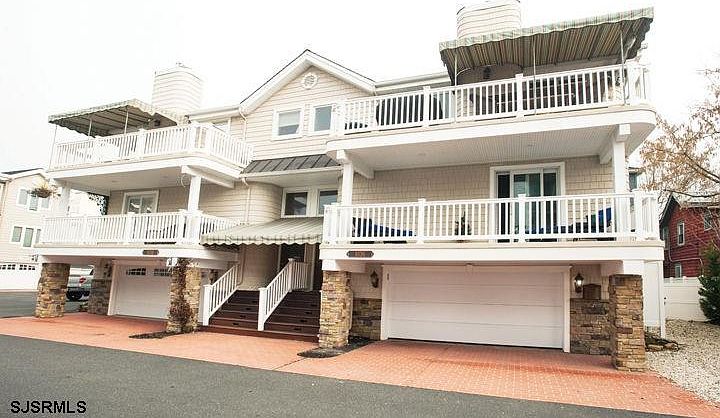 1st image of 1036 Bayfront #1036