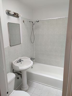 4th image of 773 Avenue Z #B