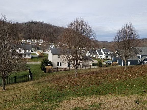 4th image of 6 Diamond Dr